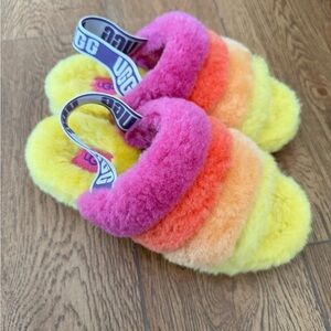 UGG YEAH Fluffy Rainbow Slippers Size 6 great condition
